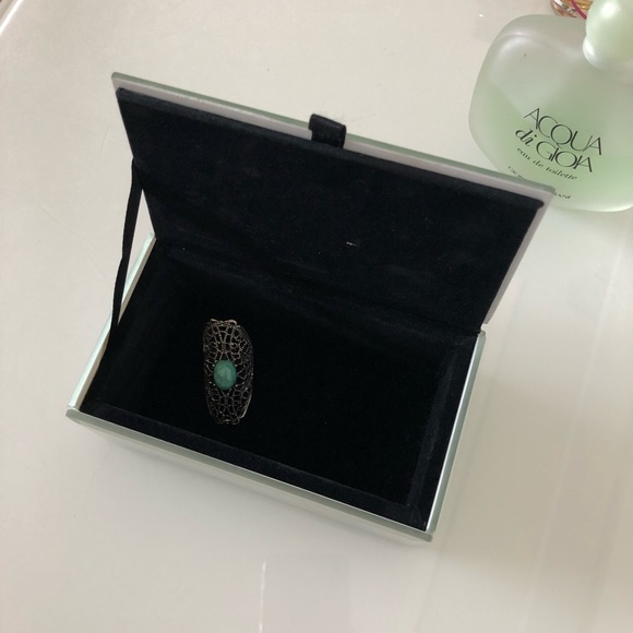 Jewelry box - Picture 2 of 5